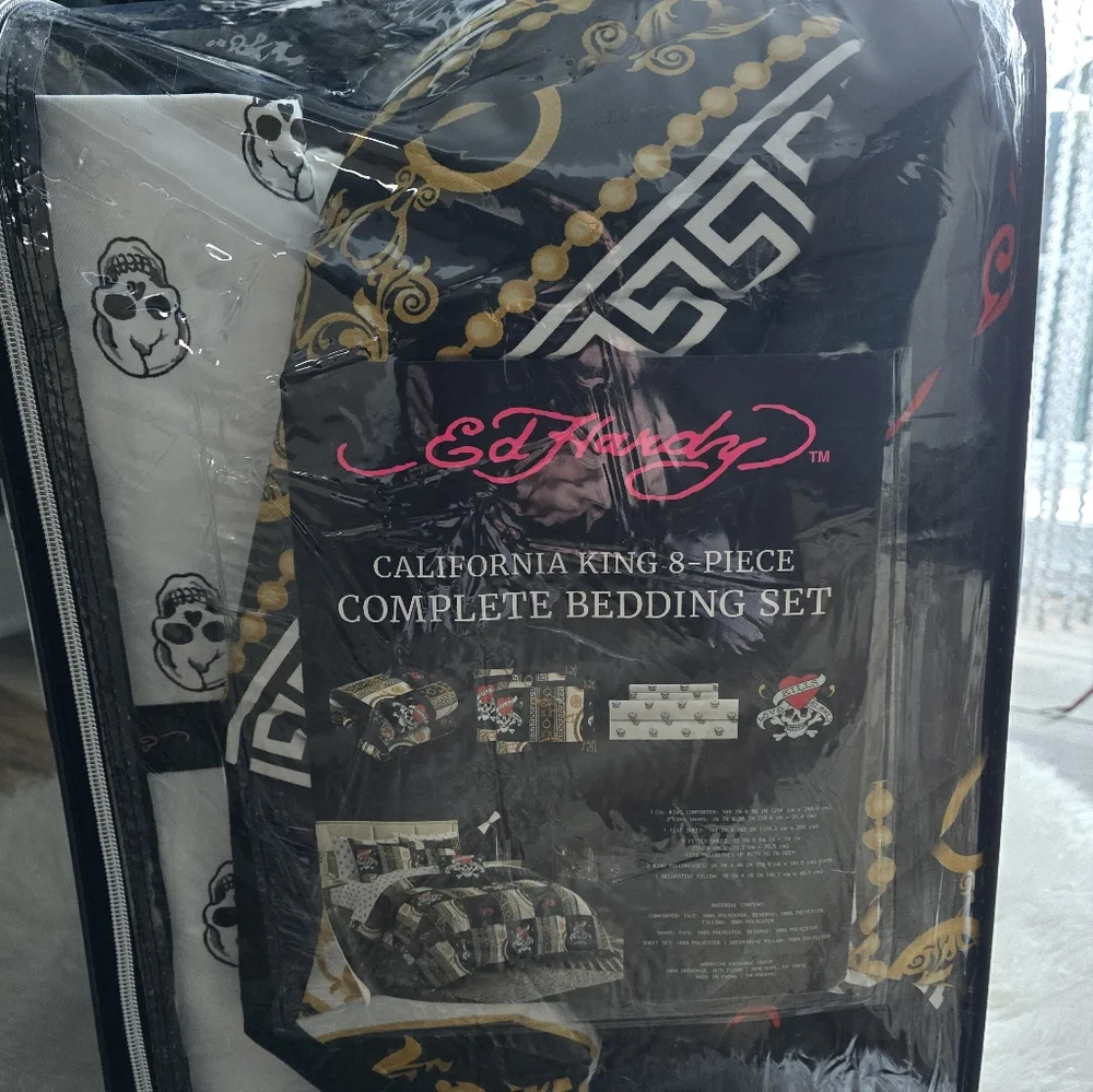 Ed Hardy California King 8piece complete Bedding setBrand new